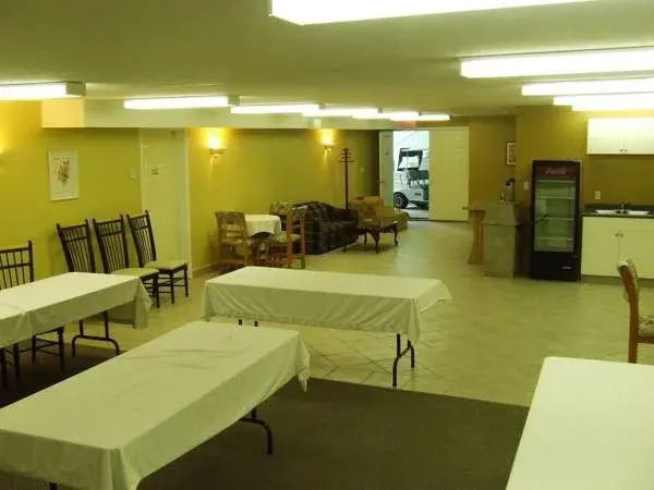 Ponderosa Motor Inn
