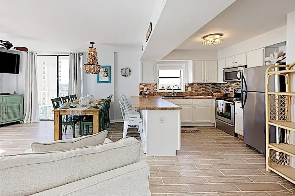 New Listing! Chic Gulf-view Beach W/ Pools 3 Bedroom Condo