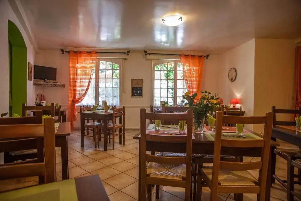 Logis Hotels - Auberge de lÎle - Hôtel 3 étoiles et Restaurant