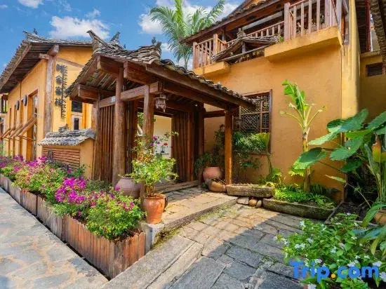 Shishe Retreat · Manghuang Village Scenic Area, Mangshi