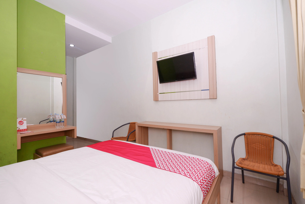 OYO 1532 Mawar Indah Hotel