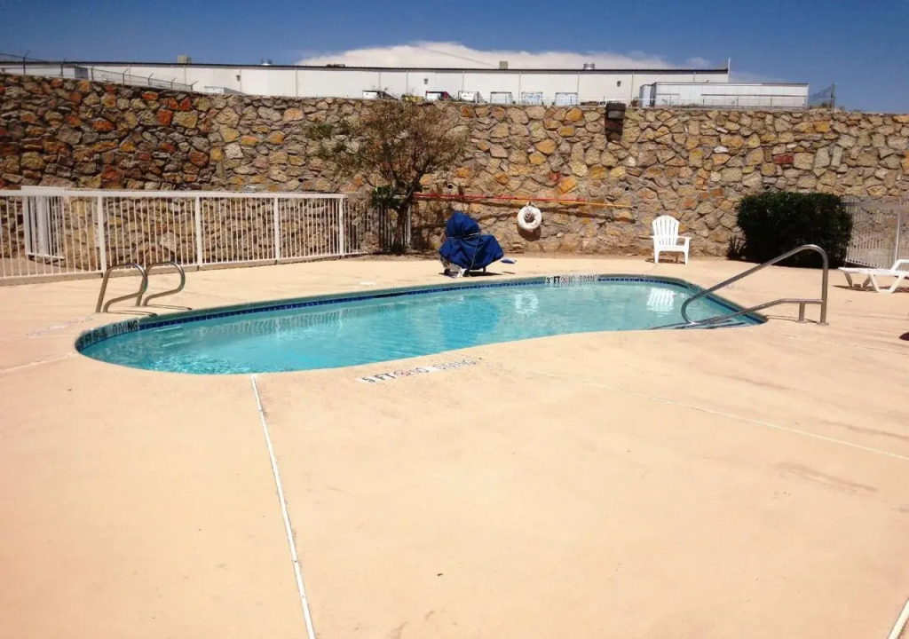 Motel 6-El Paso, TX - Southeast