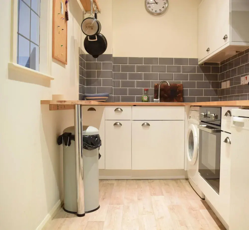 Modern 1 Bedroom Apartment Near London Bridge