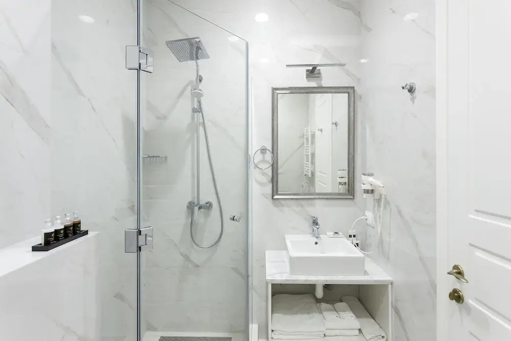 Lifferent Hotel  Spa
