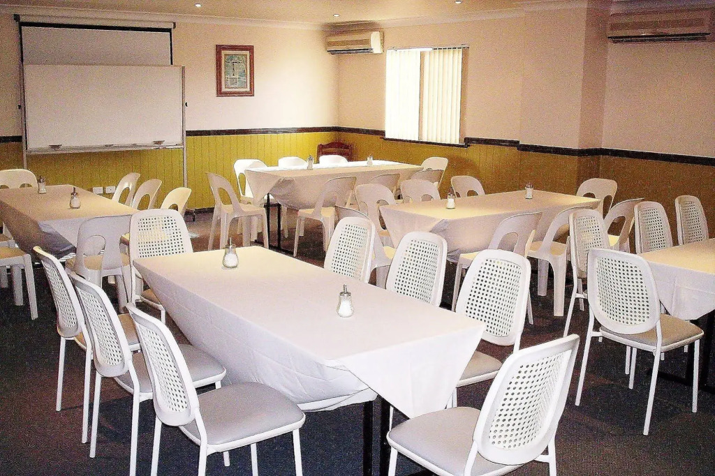 Aspley Carsel Motor Inn