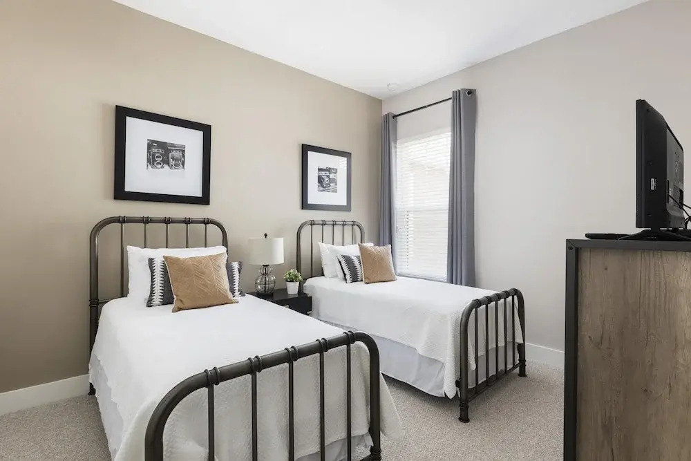 3 BR 3BA Villa