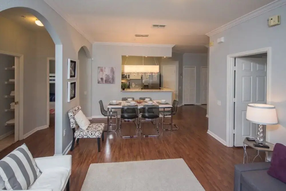 Wheelchair Friendly Newly Renovated 15 Min/disney 3 Bedroom Condo