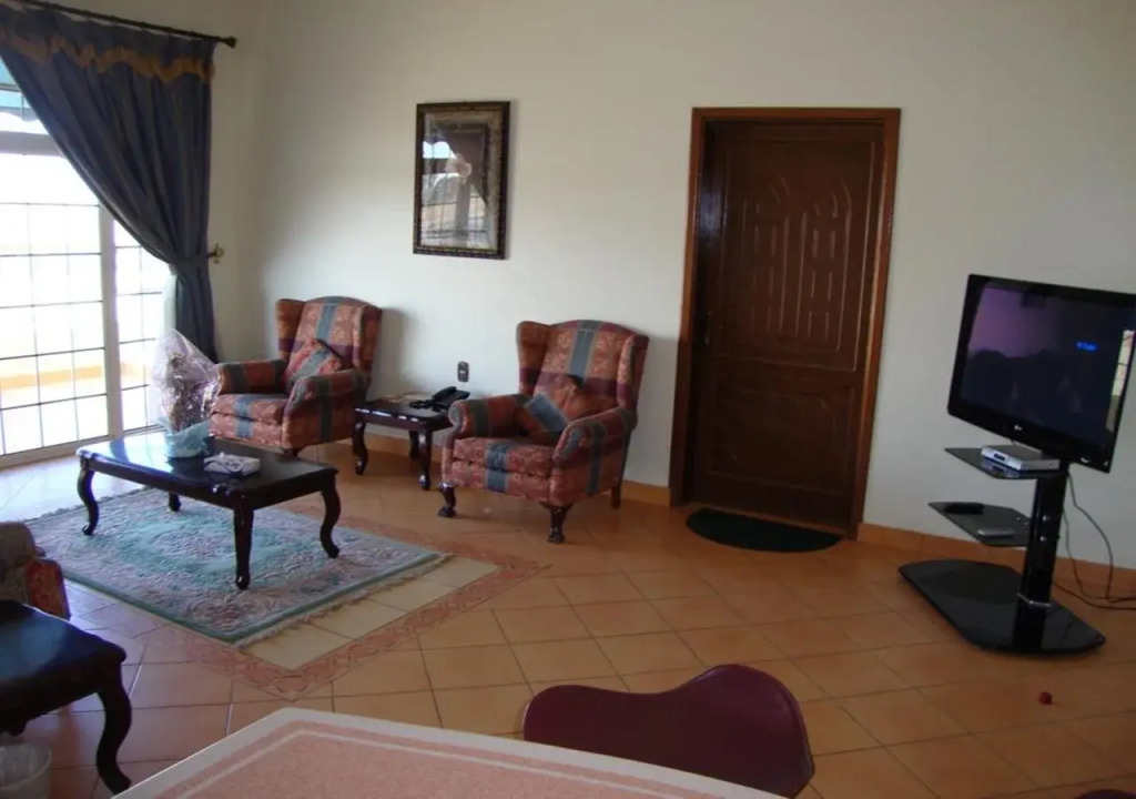 Al Qwafil Suites