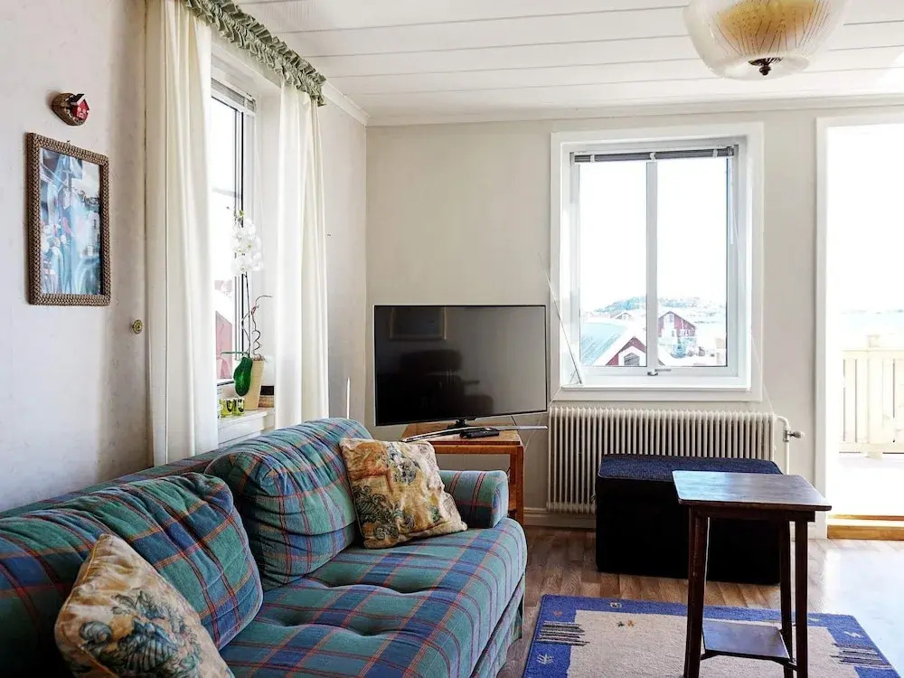8 Person Holiday Home in Kungshamn