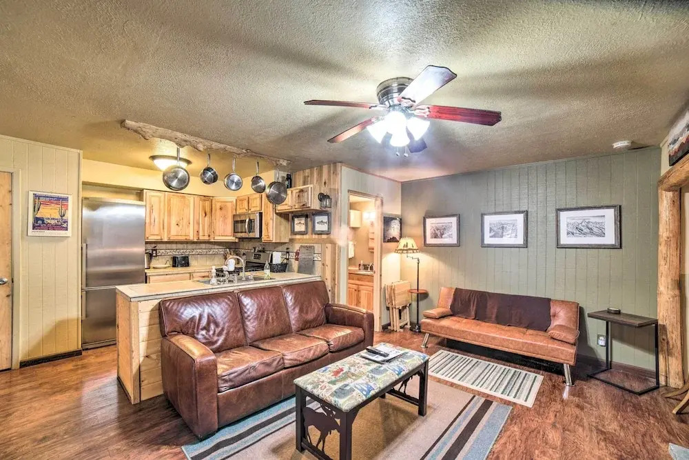 Rustic Condo w/ Patio: Walk to Angel Fire Resort!