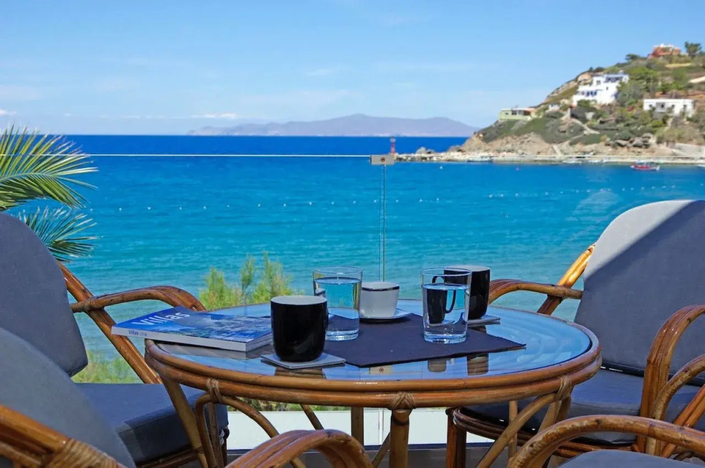 Aniv Villa by the Sea