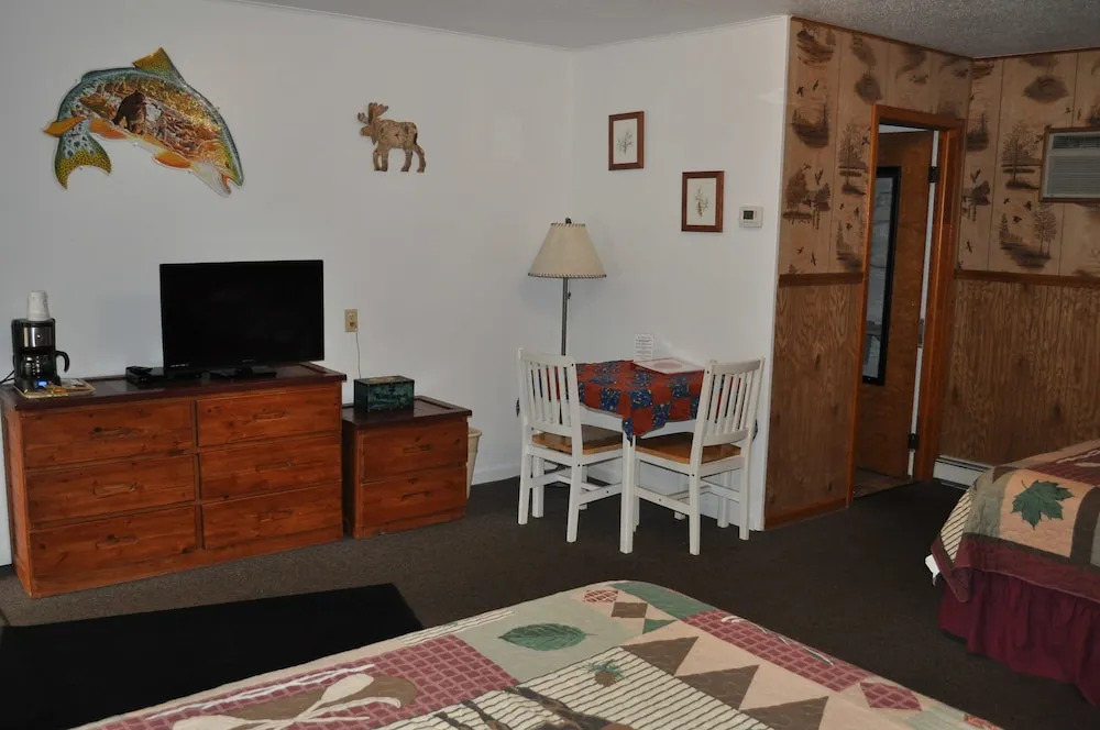 Red Moose Lodge