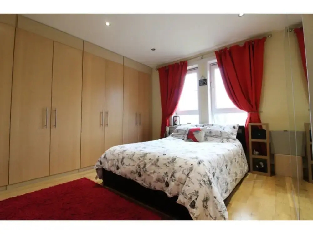 Charming, Spacious 1BR Flat for 4 in Edinburgh