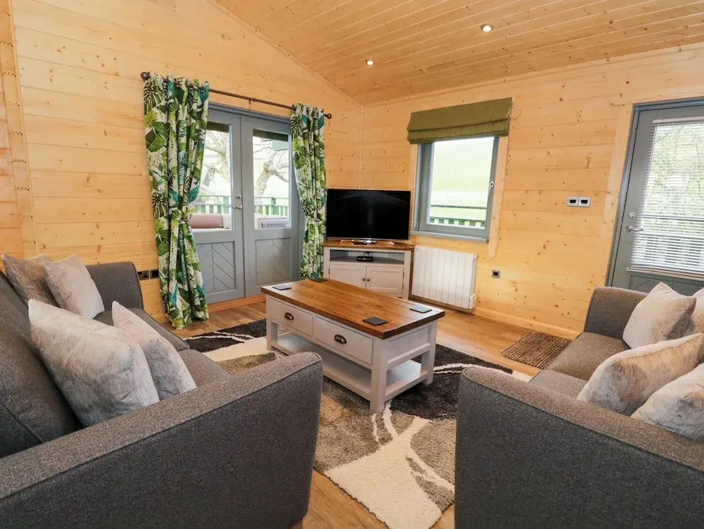 Oak Lodge