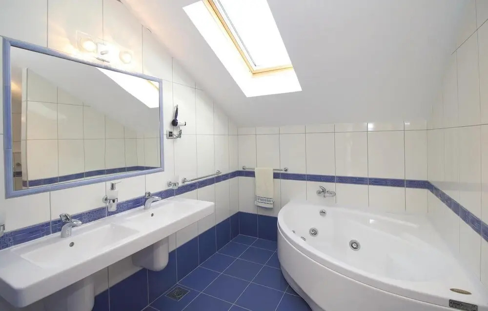 Nice Home in Kastel Luksic With Wifi and 1 Bedrooms