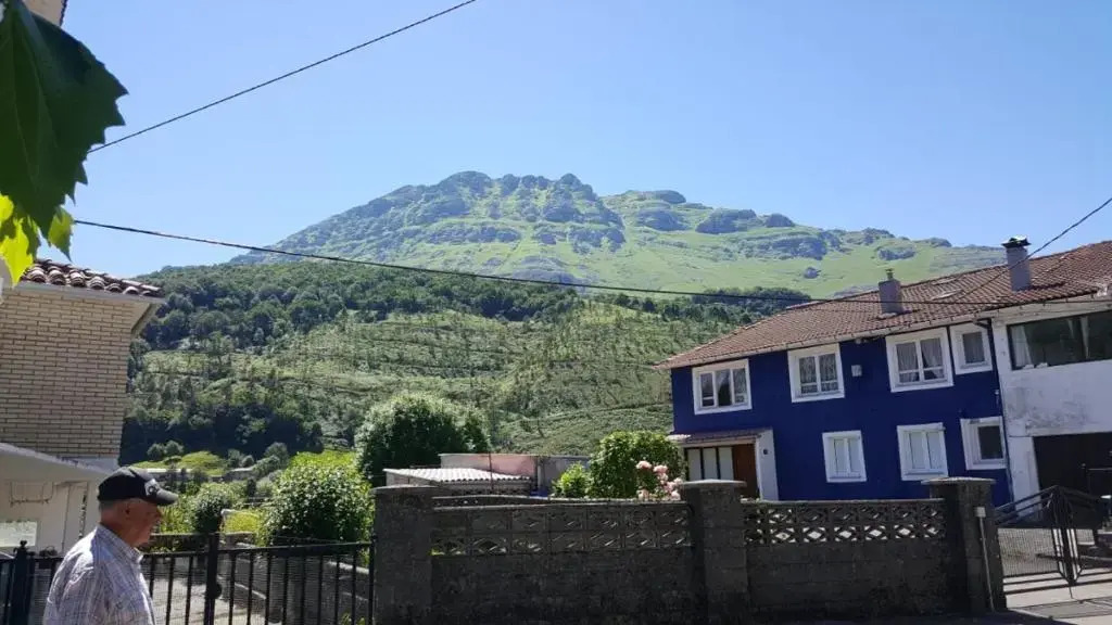 Chalet en la Montaña junto a 2 Ríos en Cantabria
