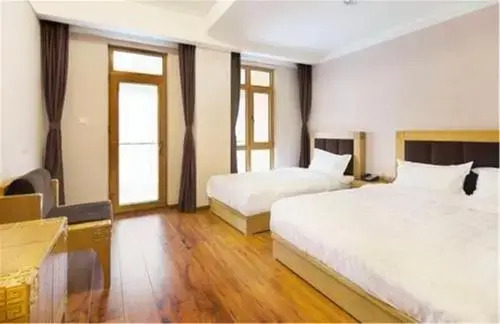 Zhangjiakou Dolomiti White Birch Hotel