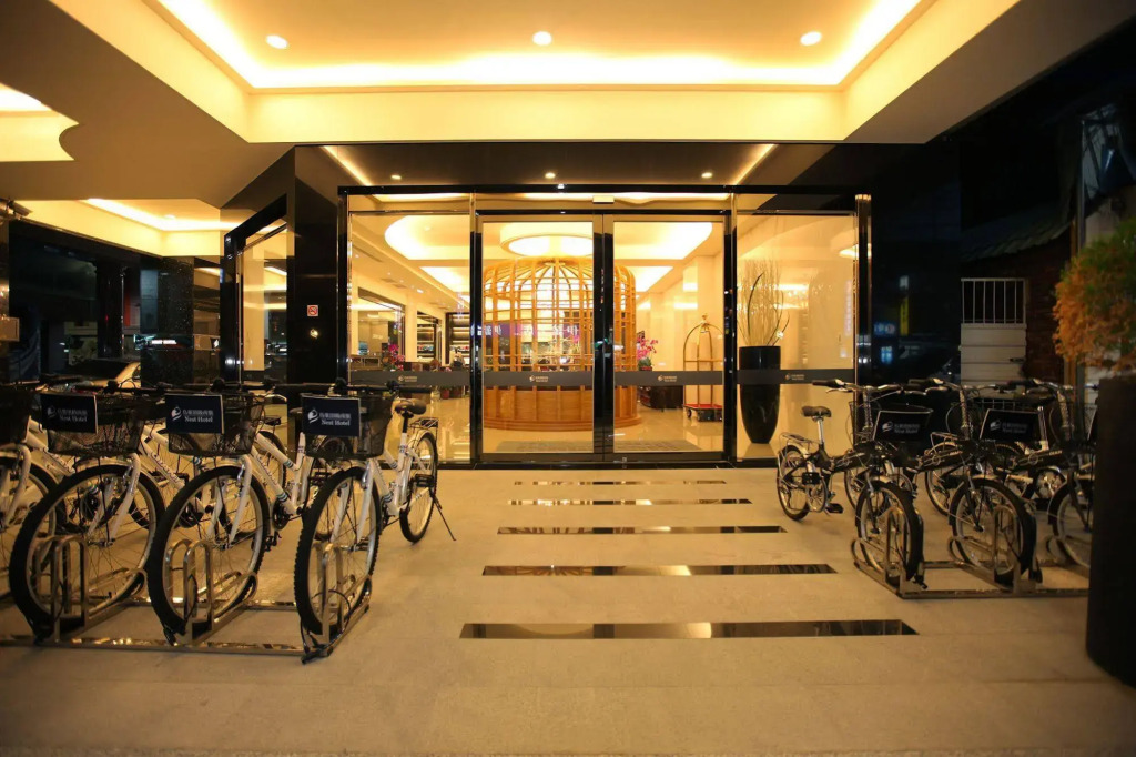 Nest Hotel