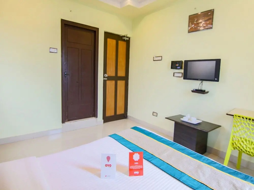 OYO 10710 KSN Residency