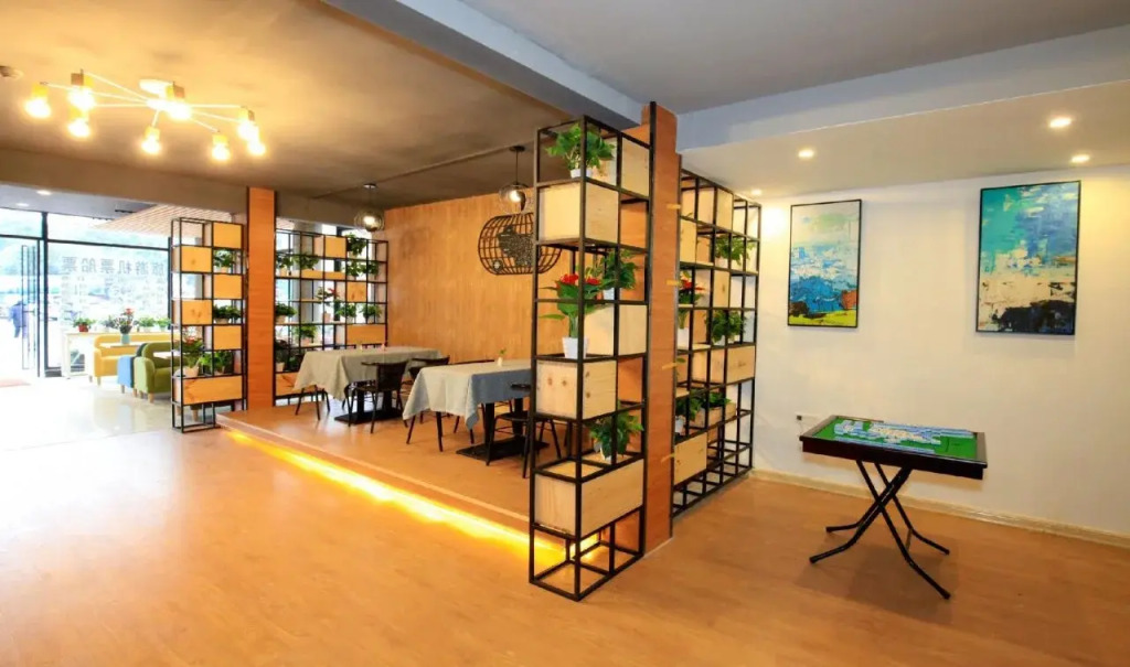 Global Village River View Hostel