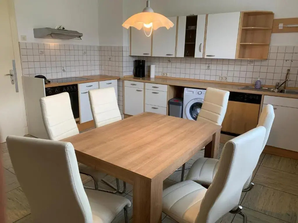 3 Zimmerwohnung Mit Garten