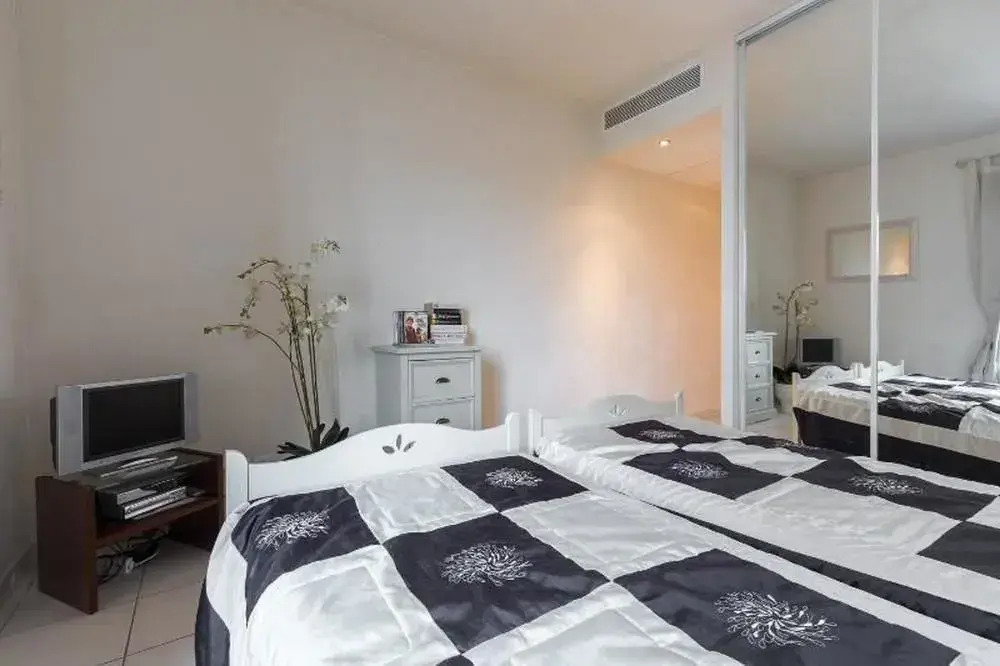 Apartment With 3 Bedrooms in Cannes, With Wonderful City View, Furnished Terrace and Wifi - 200 m From the Beach