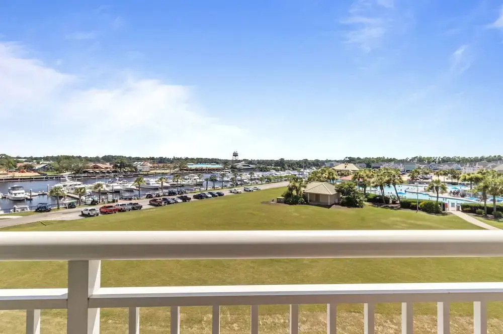 Yacht Club Villas #1-403 2 Bedroom Condo