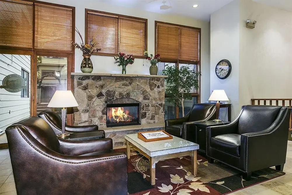 Mountain House Lodge