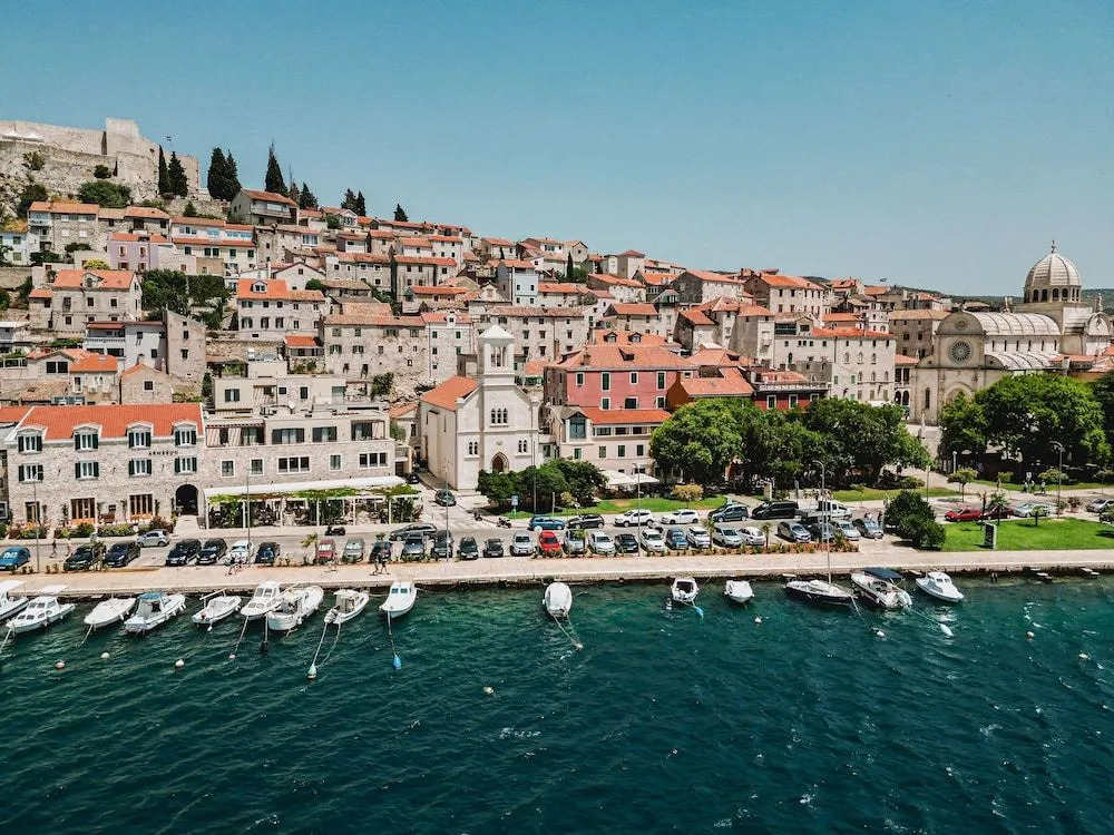 Armerun Heritage Hotel & Residences