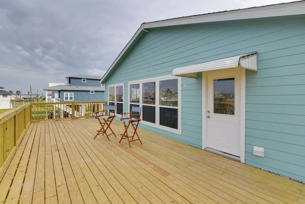 Near Boat Ramp: Home w/ Deck & Grill in Freeport