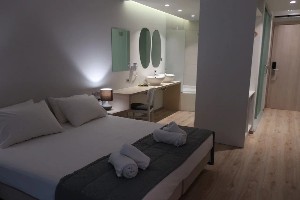 Selyria Resort