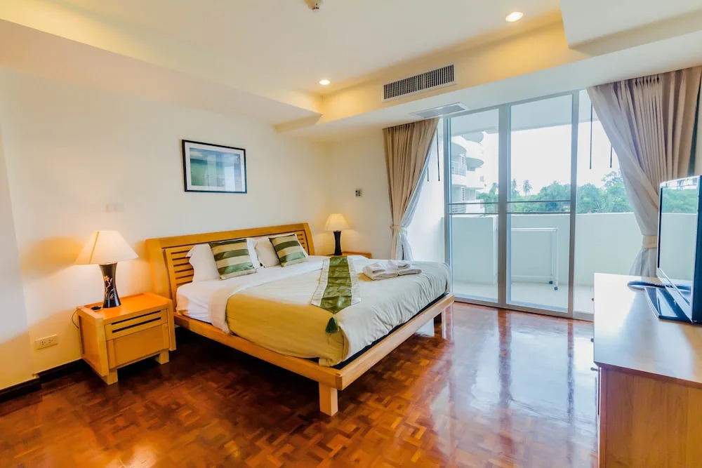 Sea View Hua Hin Condos