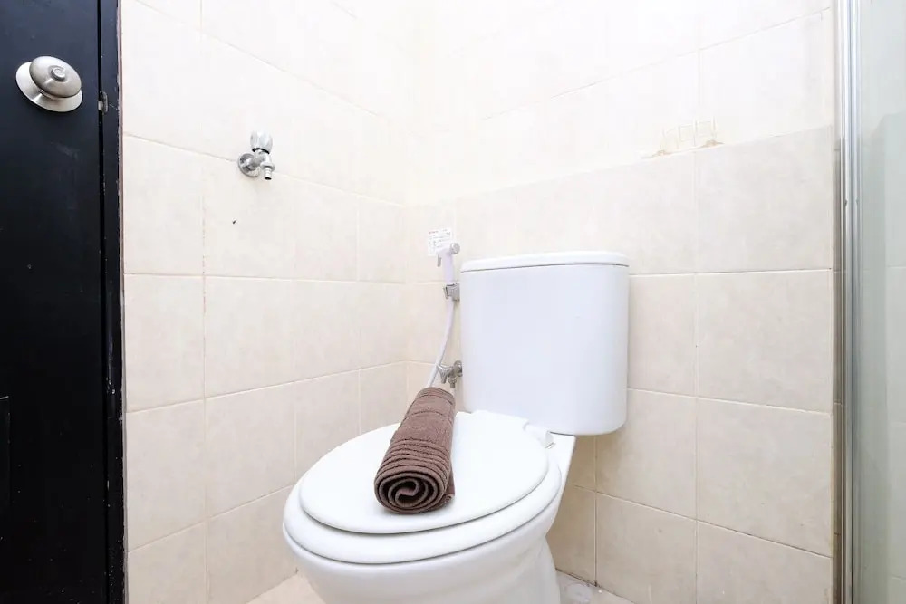 Nice And Elegant 1Br At The Wave Kuningan Apartment