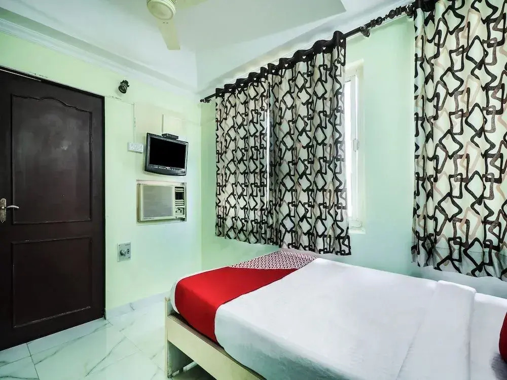 OYO Rooms Mansarovar Metro Station