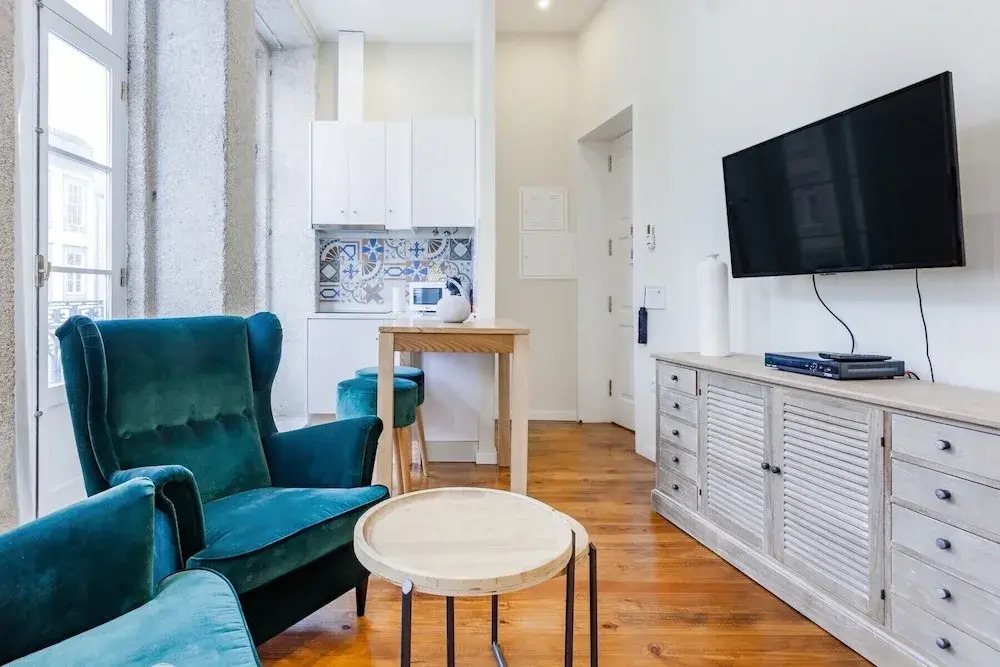 Nada04 · Studio Apartment With Balcony Next to Ribeira