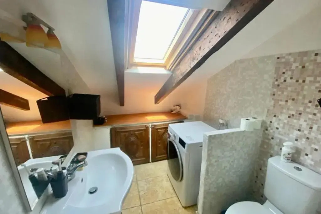 Bright And Cosy 50 M In The Heart Of Nice