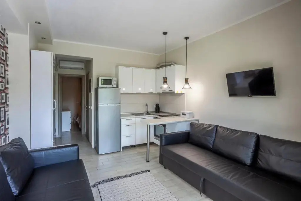 Apartments Enastron 4.3