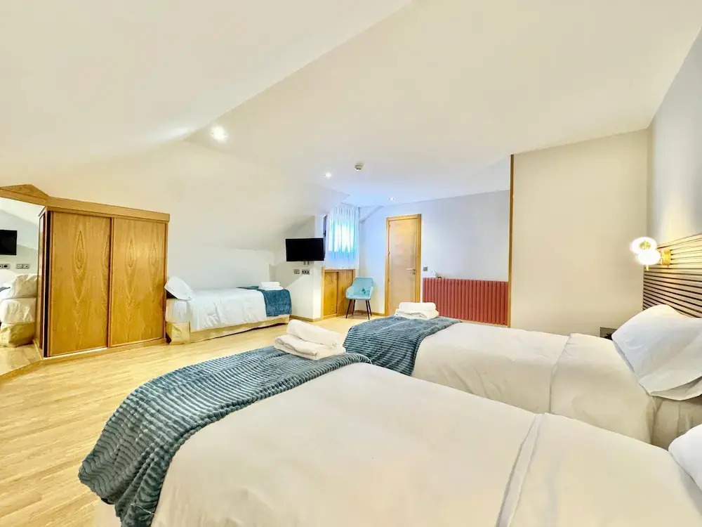 Hotel Ávila Diró