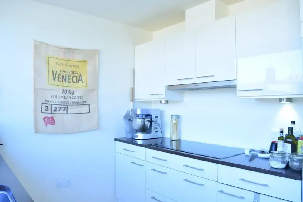 2 Bedroom Apartment With Terrace In Shoreditch