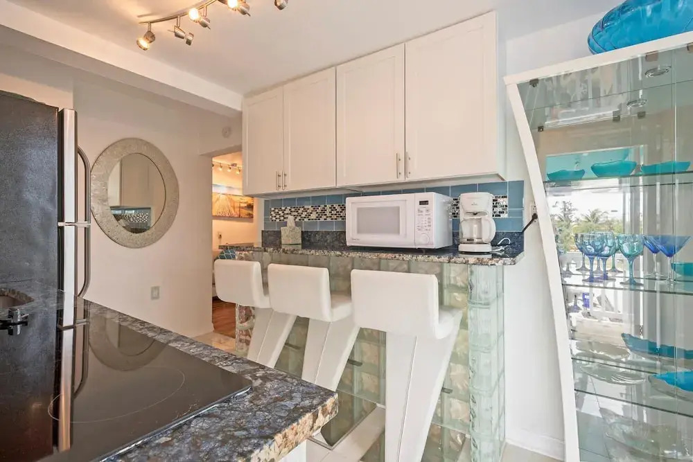 Estero Estate #3 - Two Bedroom Apartment