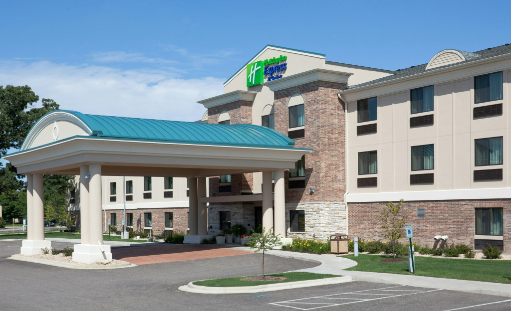 Holiday Inn Express Hotel & Suites Madison-Verona by IHG
