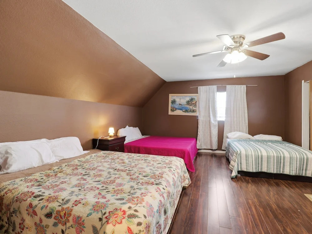 Sleeps 16 Plus Central Cape Coral Family Escape 4 Bedroom Home