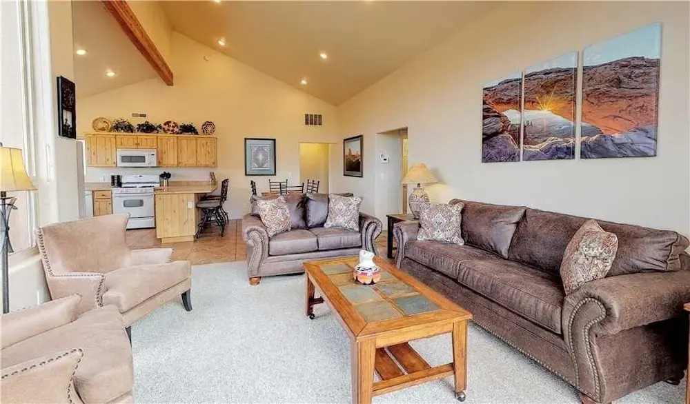 Roberts Roost ~ W4 3 Bedroom Condo