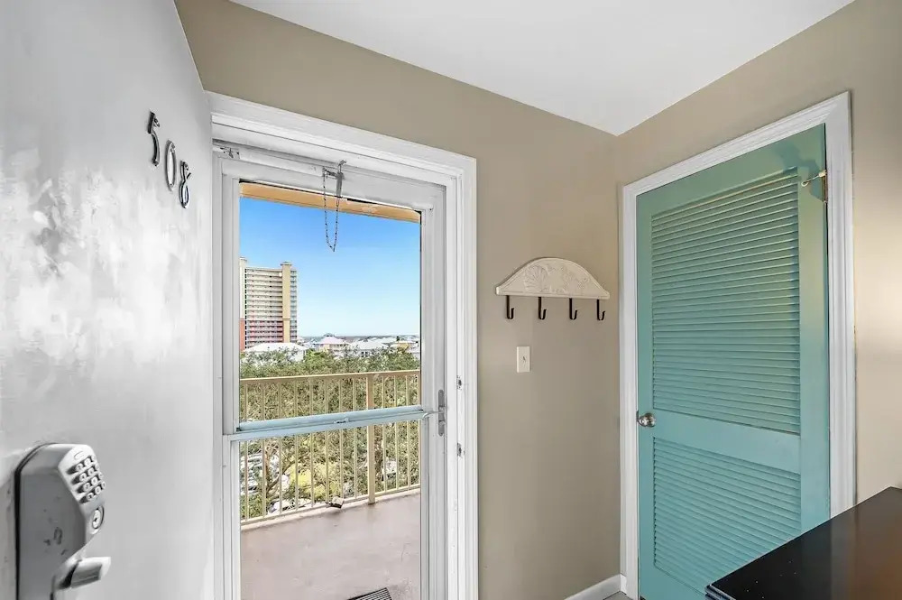 Compass Point 508