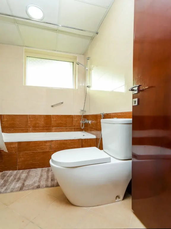 OYO 242 Home Marina Suites 2 BR