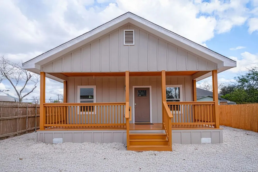 Your Inner-city Sanctuary 3BR 2BA Near Riverwalk