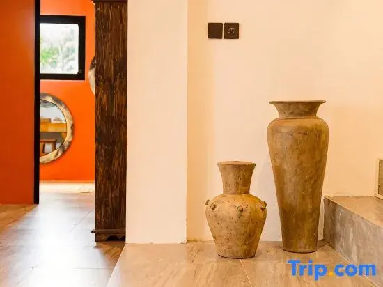 Modern Artistic 5BR Haven in Canggu Berawa