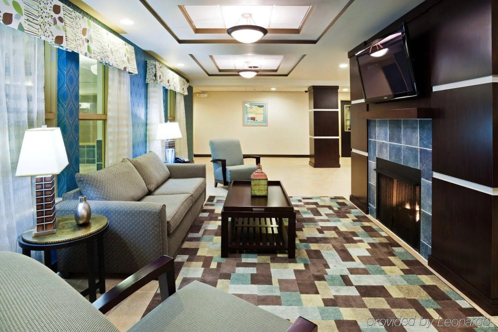 Holiday Inn Express & Suites Newport S by IHG