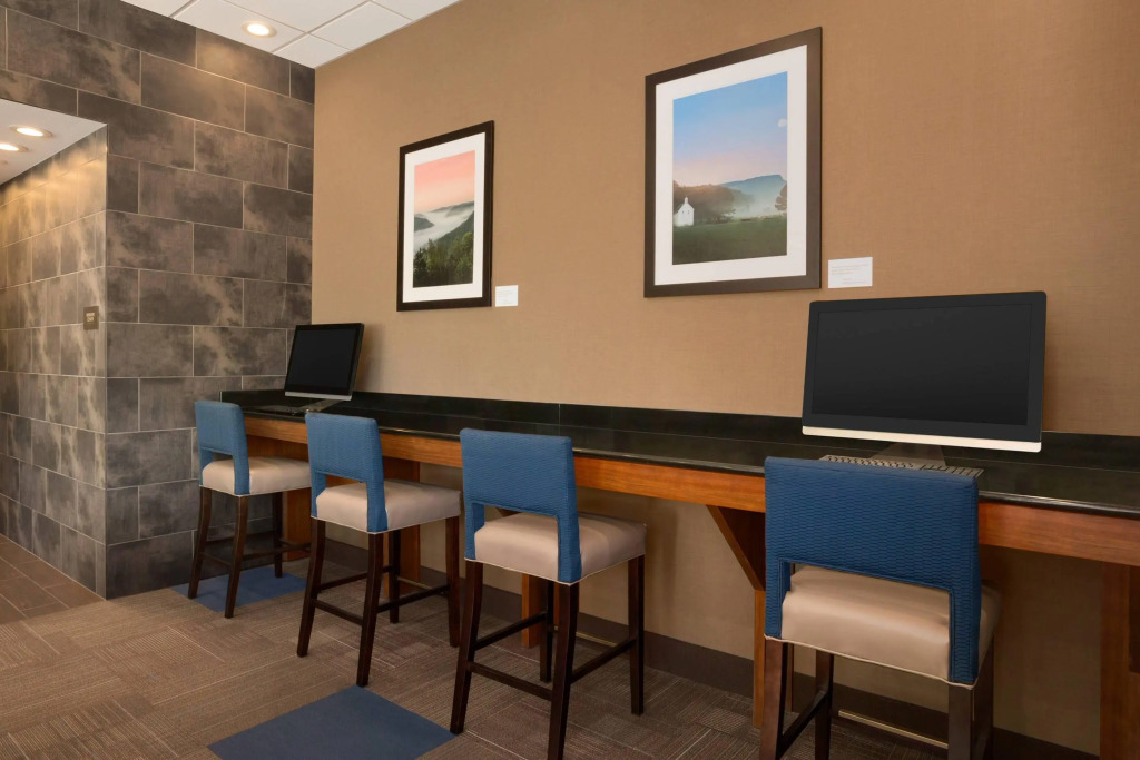 Comfort Inn & Suites Presidential