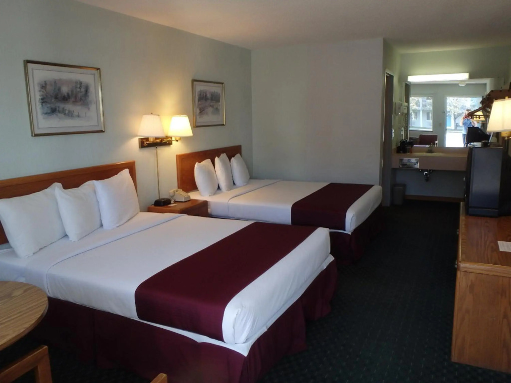 Americas Best Value Inn Saint Ignace